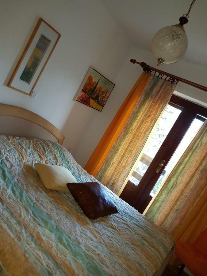 Apartment Slavi Vipava Exteriör bild